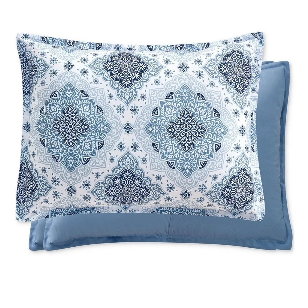 3 Piece Reversible Queen/Full Comforter Set Blue and White Print